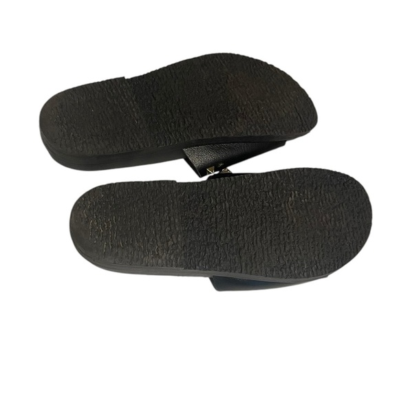 Mercer & Madison leather studded slides black 8 - Picture 8 of 8